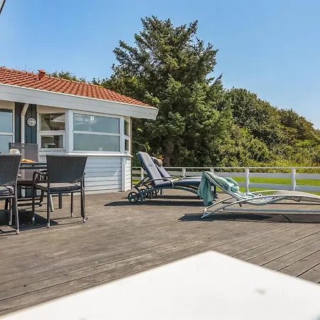 Holiday home Arnwith - 20m From The Sea By Interhome *